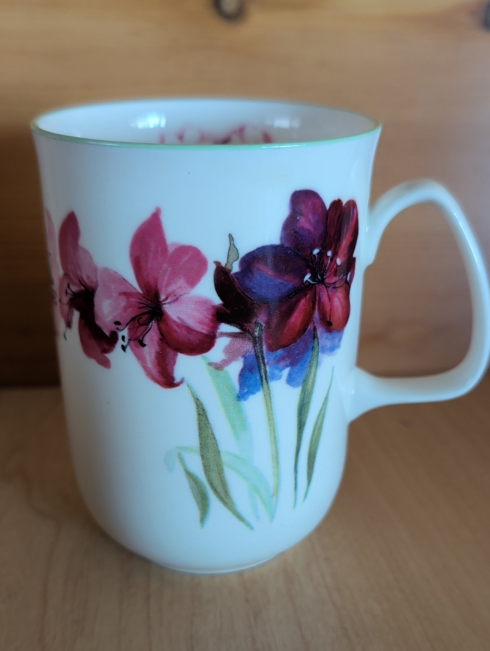 Rose Of England Bone China Coffee Mug.🌟